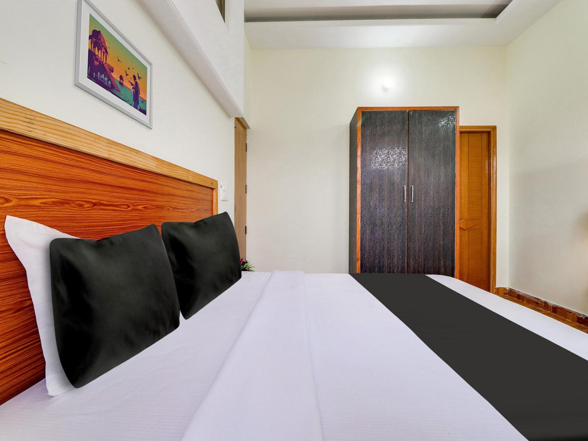 Fabexpress Regal Indore Dış mekan fotoğraf